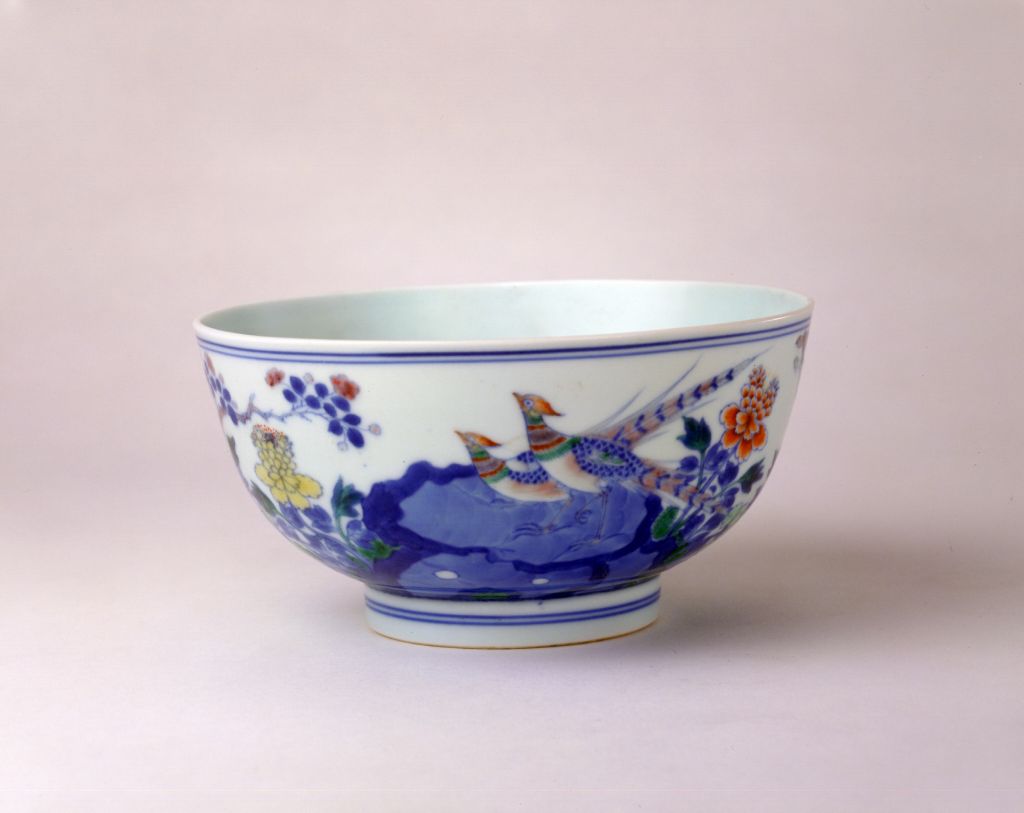 图片[1]-Blue and white bowl with flower-and-bird pattern-China Archive